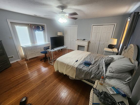 5th image of 607 25th Ave S #B