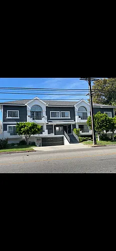 12151 Moorpark St #204 Photo 1