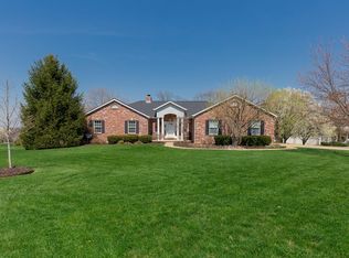 5035 Country Club Dr, High Ridge, MO 63049