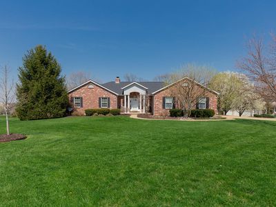 5035 Country Club Dr, High Ridge, MO, 63049