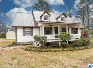 1879 Shannon Rd, Bessemer, AL 35022