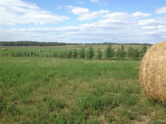 3rd image of 68126 Campsite Rd