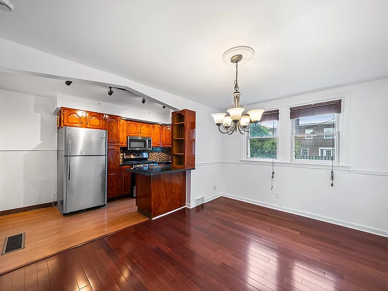 3858 Berkley Ave — Photo 8