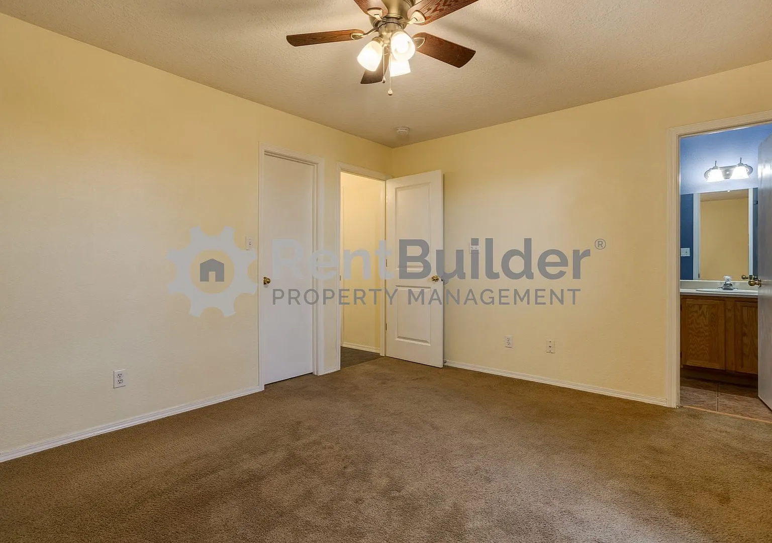 3 bed, 2.0 bath, 1400 sqft, $1,895 — Photo 3