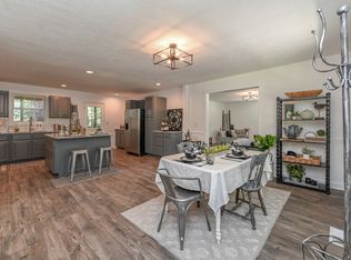 665 Hog Back Ridge Rd, Bethpage, TN 37022