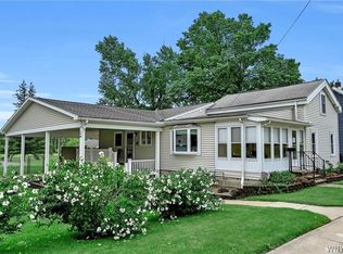 1207 S Main St, Medina, NY 14103