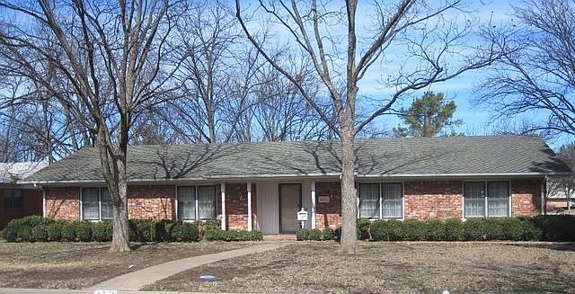 1st image of 4821 Alamo Dr