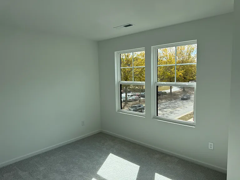 1559 Crescent Townes Way — Photo 4
