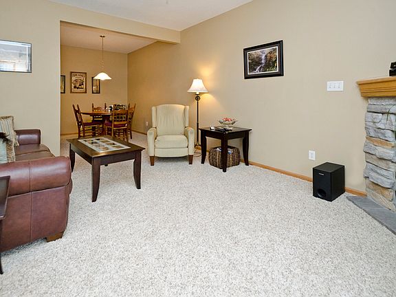2nd image of 1815 NW Ashton Ln Unit 5