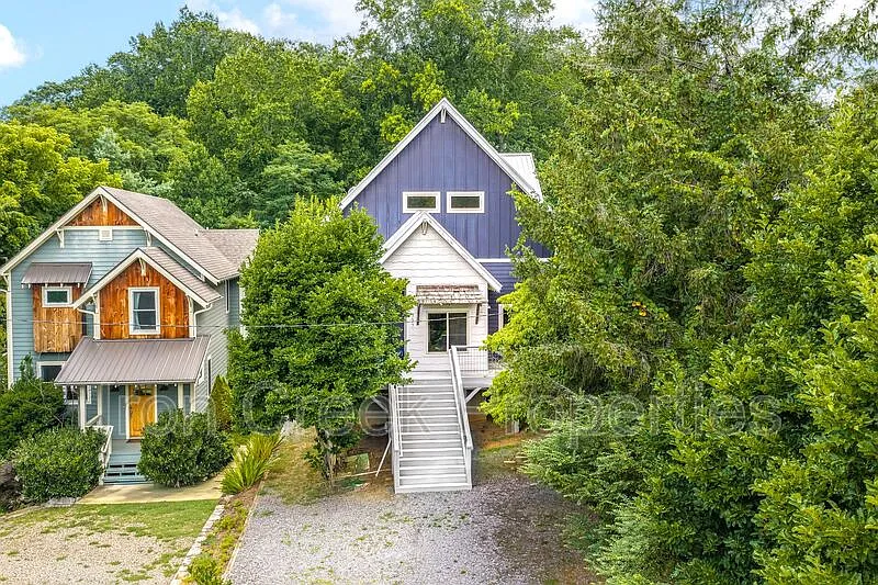 337 Sand Hill Rd