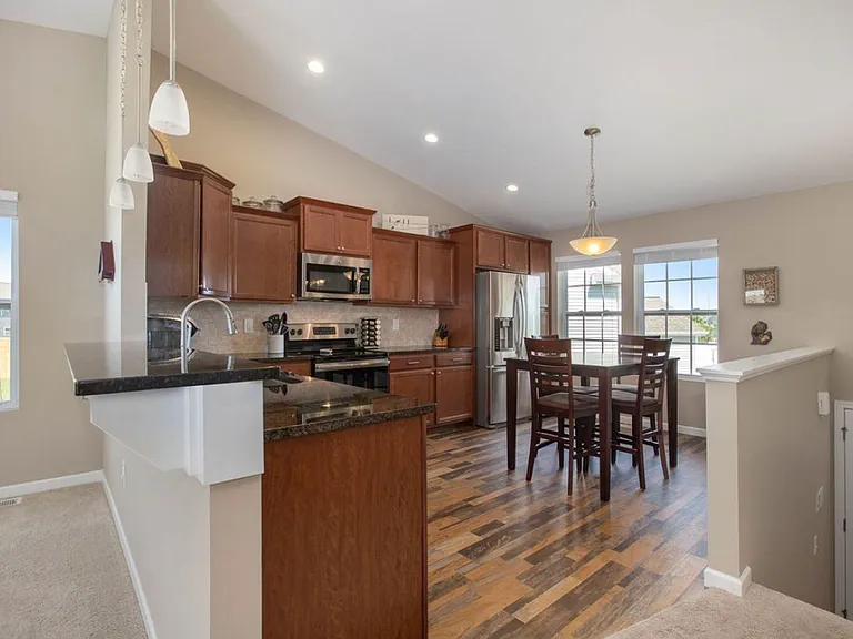 1328 Ellery Grove Ct — Photo 2