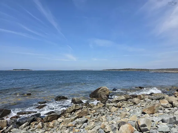 Vacant Land Hwy #335, Highway West Pubnico, NS B0W 3S0