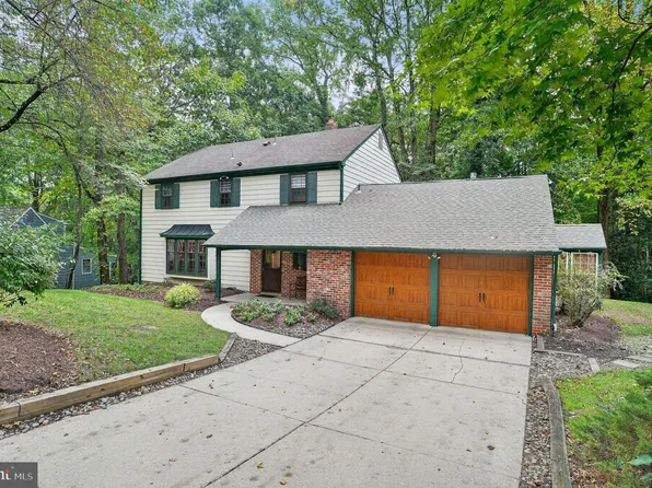 75 Harrowgate Dr, Cherry Hill, NJ 08003