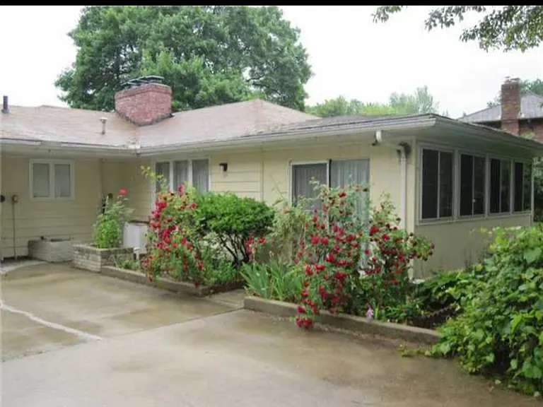 2123 Eileen Rd — Photo 3