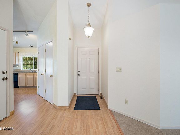 4th image of 5120 Greystone Dr
