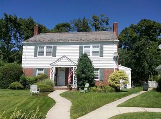 32 Bayview Ct, Manhasset, NY 11030