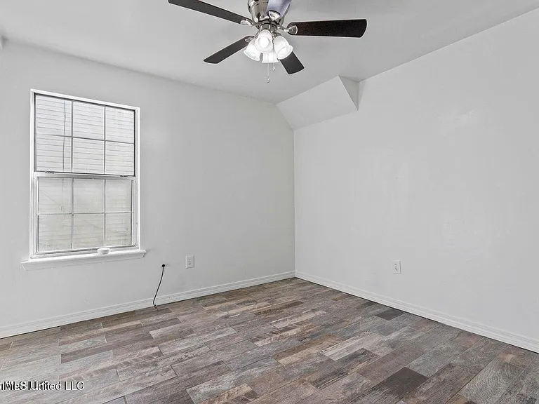 1706 James Buchanan Dr — Photo 7