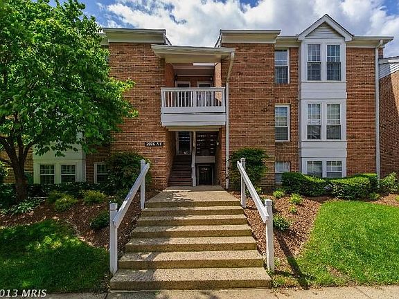 2nd image of 2606C S Arlington Mill Dr #3