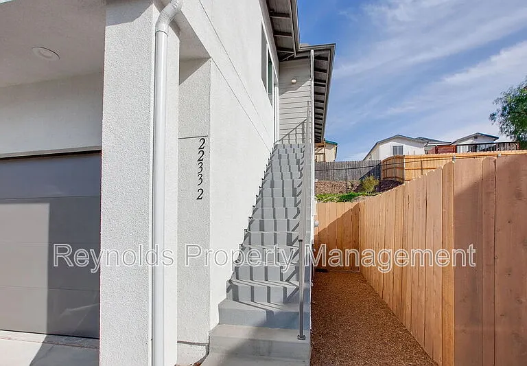 22332 Bonita Ct — Photo 9