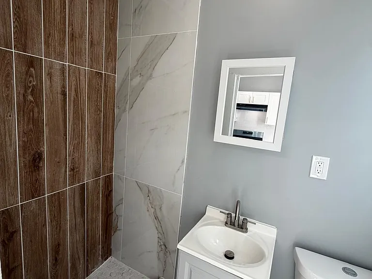 539 Scotland Rd — Photo 1