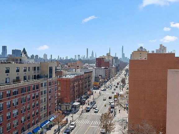2nd image of 301 W 118th St #Ph1f