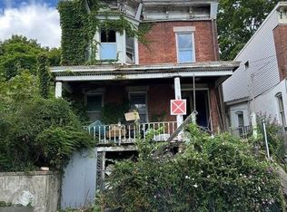 74 Farrington St, Newburgh, NY 12550