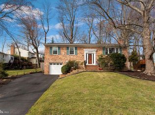 8418 Cherry Valley Ln, Alexandria, VA 22309