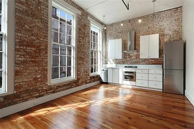 513 Conti St #3 — Photo 2