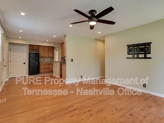 5th image of 110 Woodridge Dr