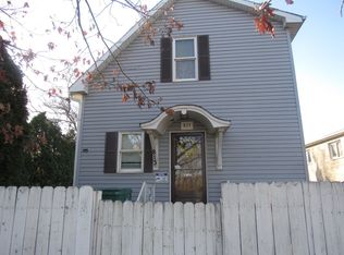 813 N Broadway St, Joliet, IL 60435