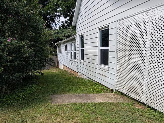 3rd image of 8501 Garrison Dr