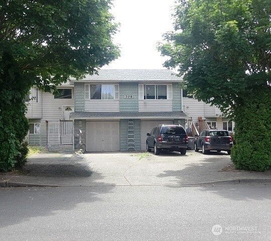 2nd image of 308 35th Street SE