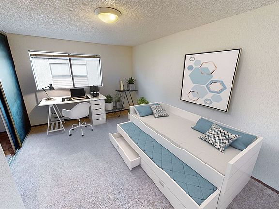 5th image of 10725 Greenwood Ave N APT 301