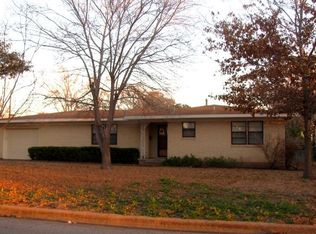 2213 S 47th St, Temple, TX 76504