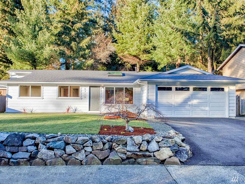 1st image of 10710 NE 143rd Pl