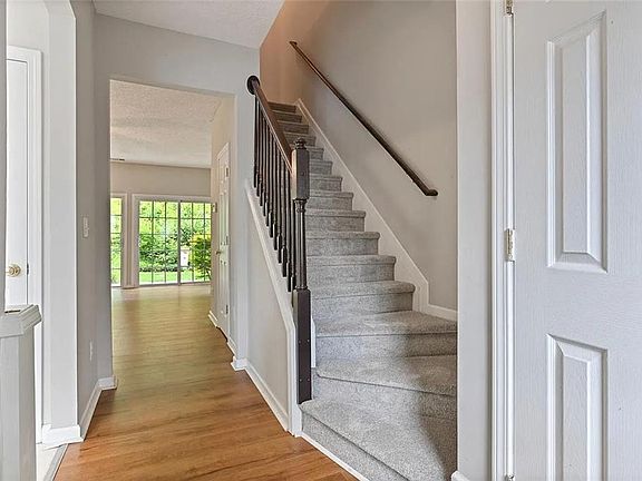 3rd image of 9155 Nesbit Ferry Rd #47