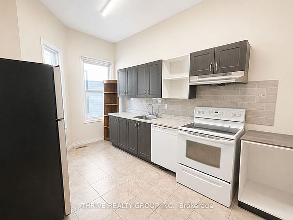 4th image of 220 Hamilton Rd