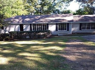 1705 29th Ave N, Hueytown, AL 35023