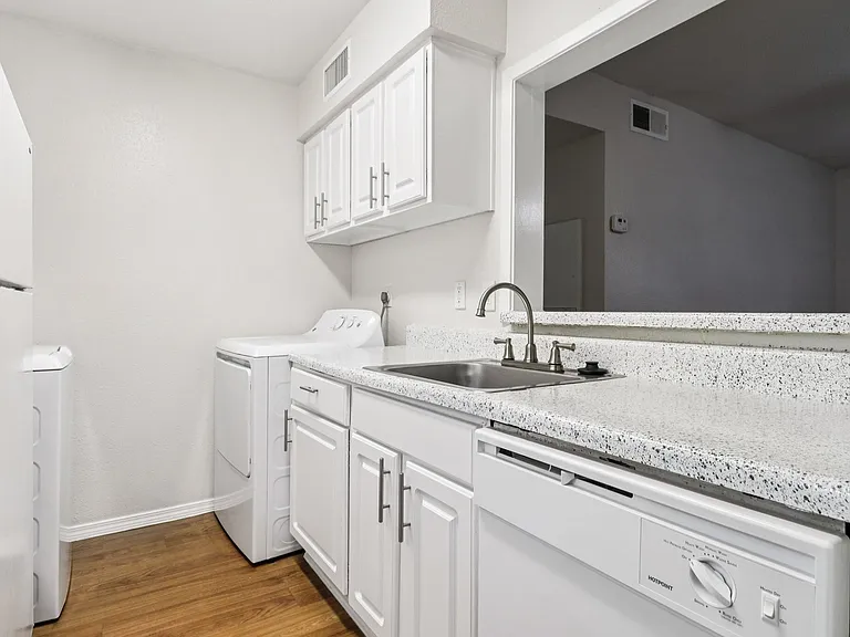 44-web-or-mls-A2C-S1608-007 44-web-or-mls-A2C-S1608-007