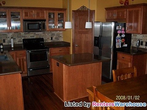 2nd image of 4663 Lansing Ave NE