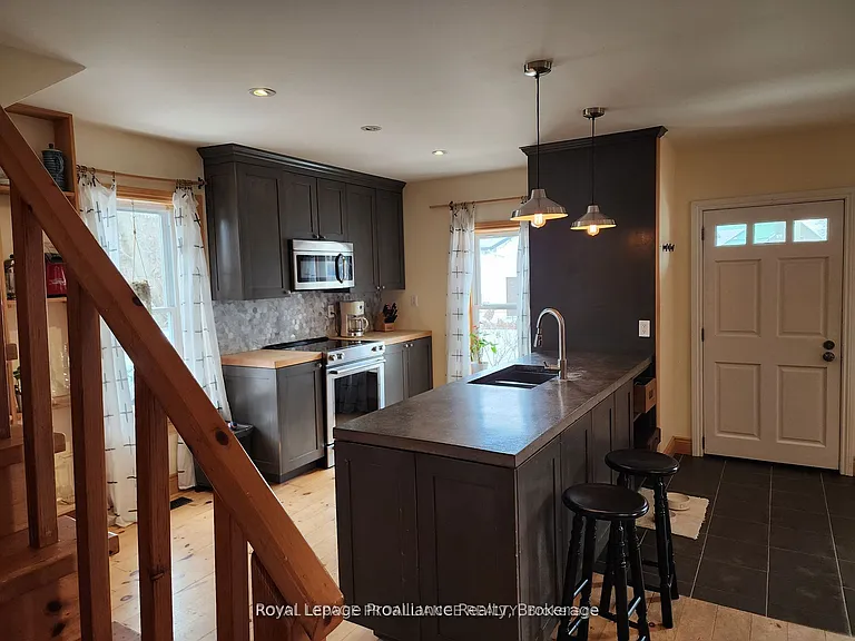 26 York St — Photo 11