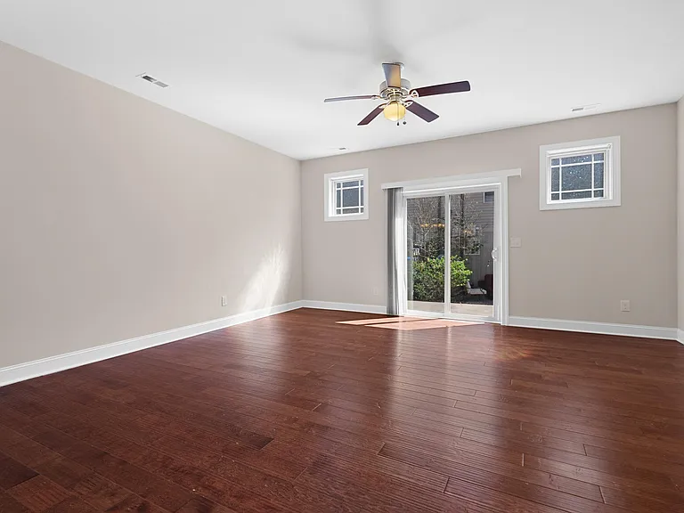 3950 Amelia Park Dr — Photo 3