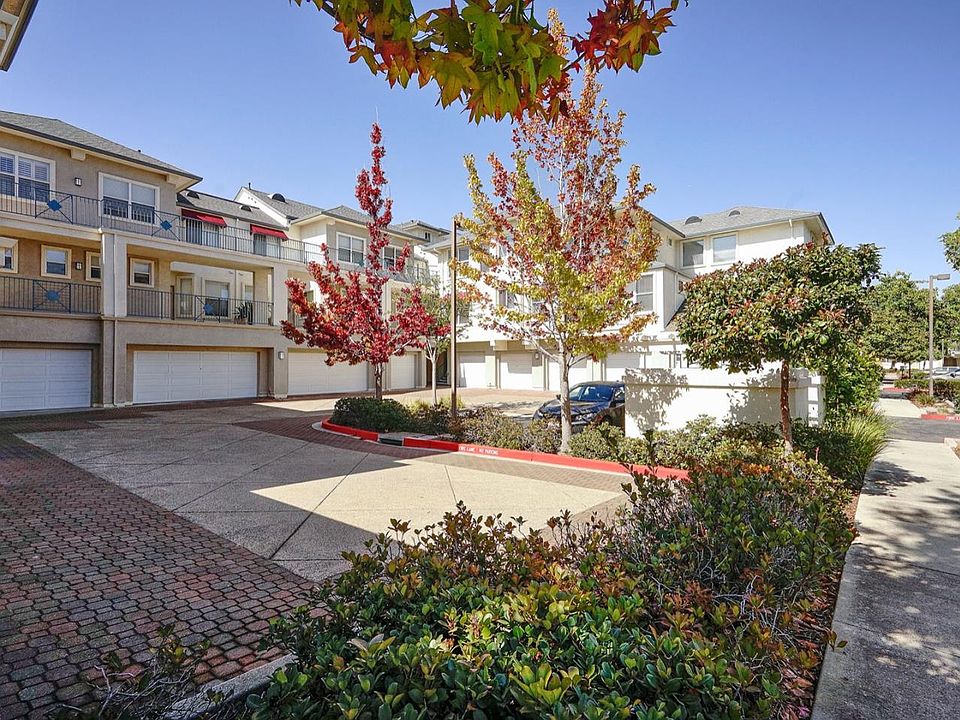 1st image of 600 Baltic Cir Unit 628