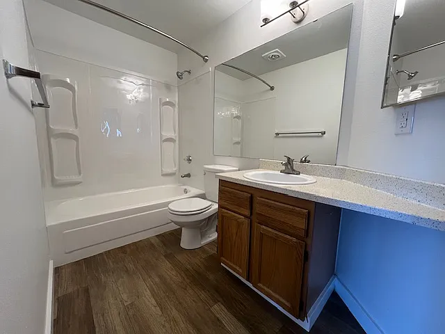 The Ashford Apartments — Photo 35