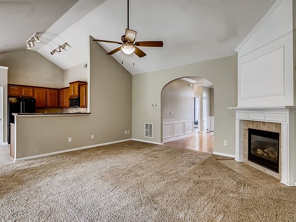 5th image of 3381 Southerland Ct