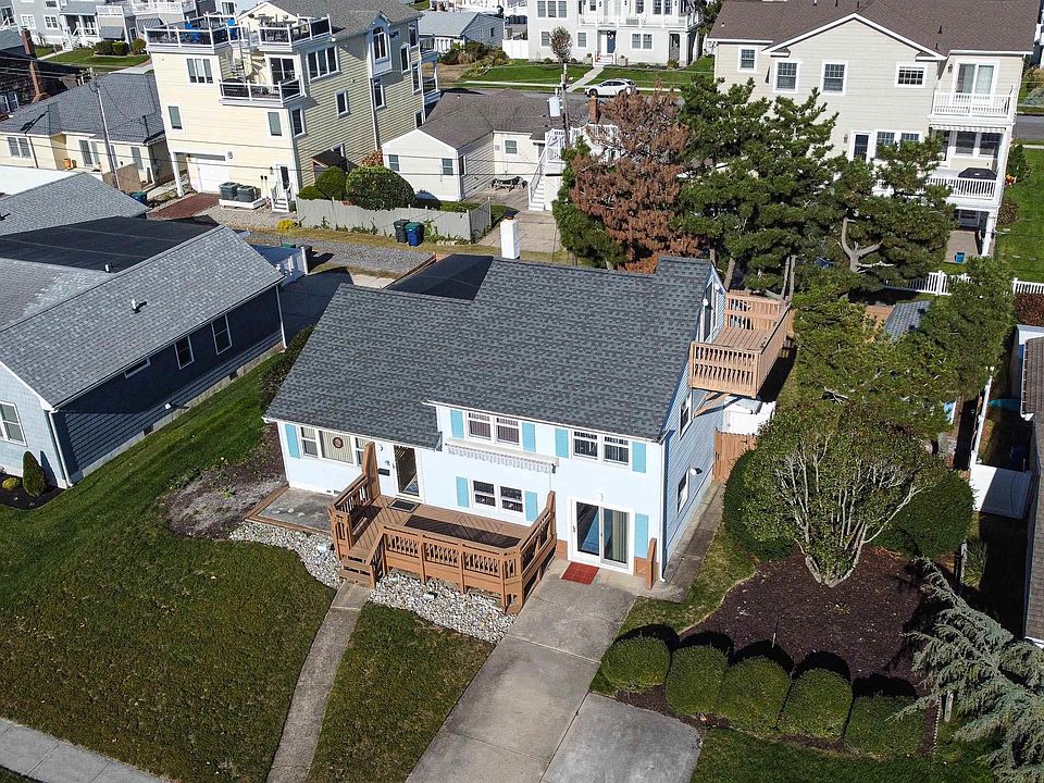 2nd image of 313 17th St S