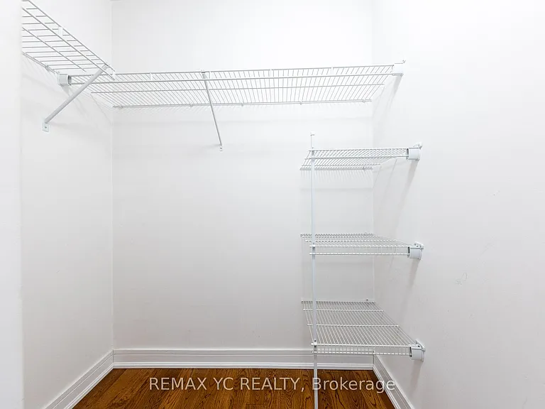9191 Yonge St #201 — Photo 15