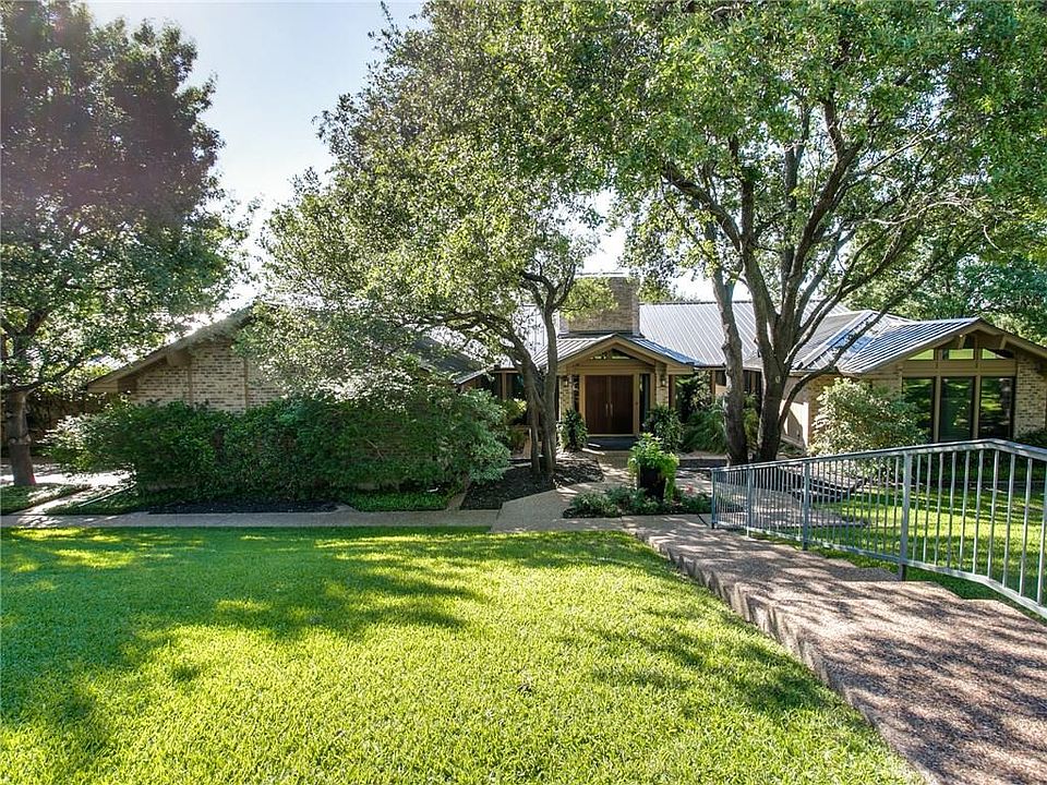 1st image of 1513 Shady Oaks Ln