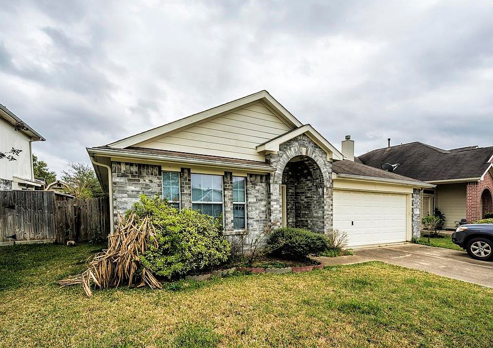 1st image of 4215 Bandera Hollow Ln
