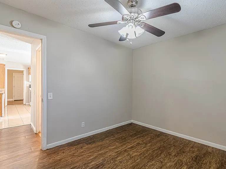 8414 Standing Rock St — Photo 8